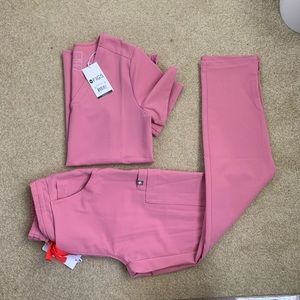 Figs chalk pink set